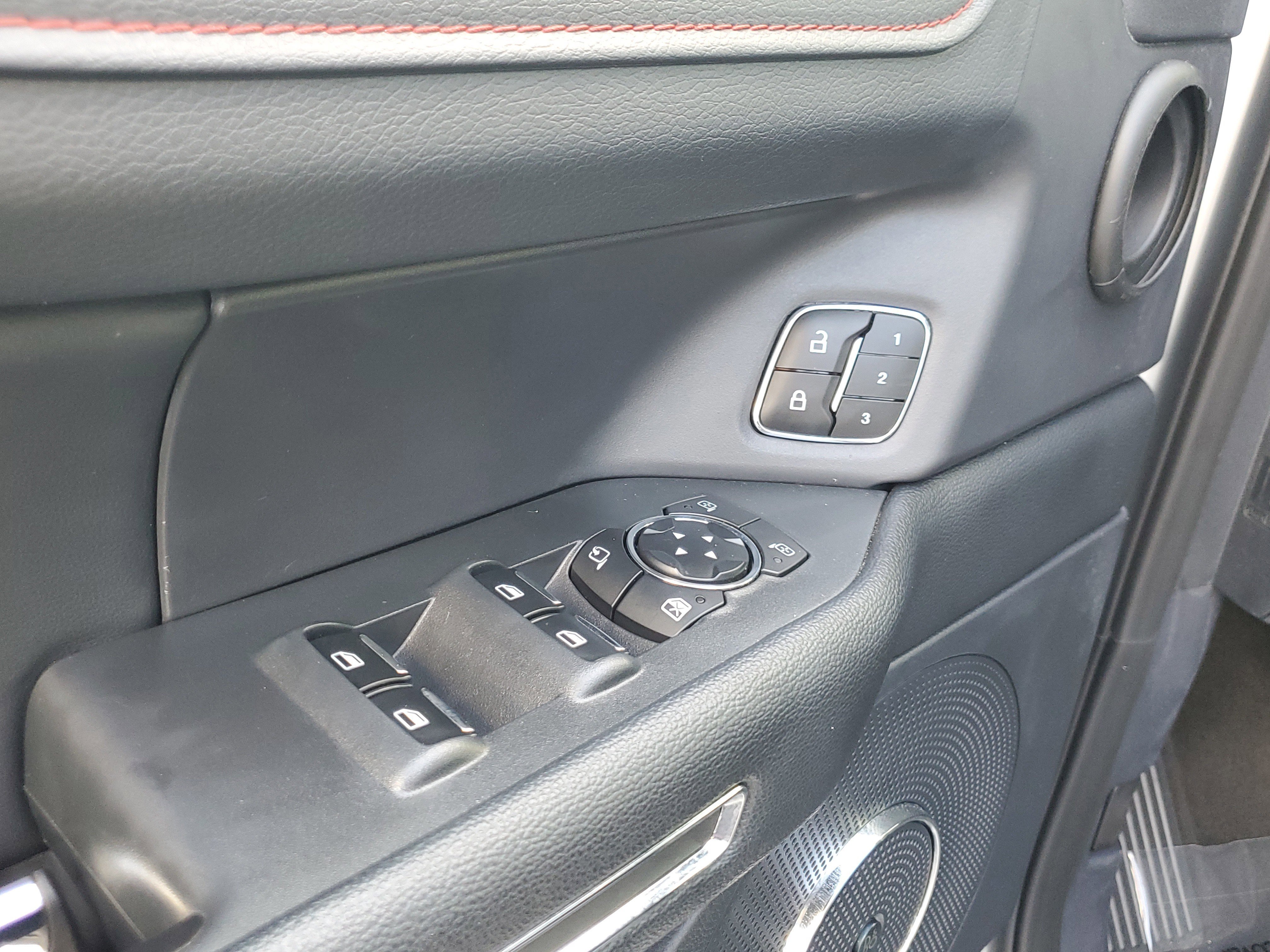 Certified 2024 Ford Expedition Limited image 20