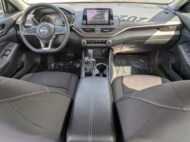 Used 2024 Nissan Altima 2.5 SV FWD image 23