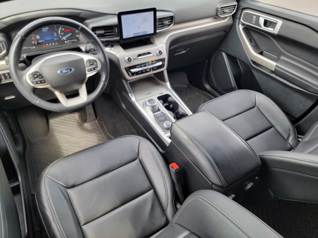 Certified 2023 Ford Explorer XLT w/ Equipment Group 202A AWD/4WD image 38