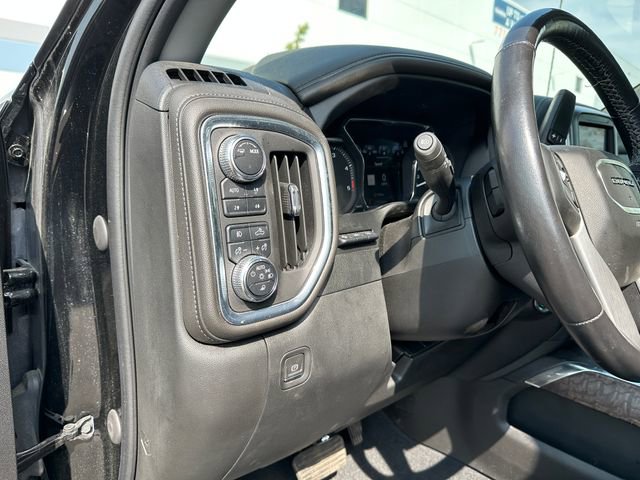 Used 2022 GMC Sierra 2500 Denali w/ Denali Ultimate Package AWD/4WD image 16