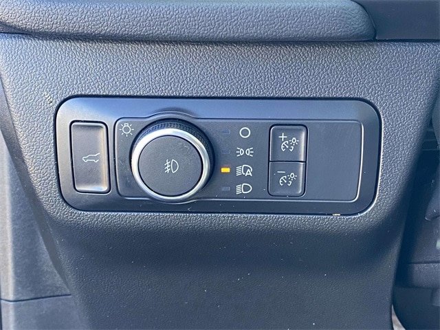 Certified 2022 Ford Escape SEL FWD image 17
