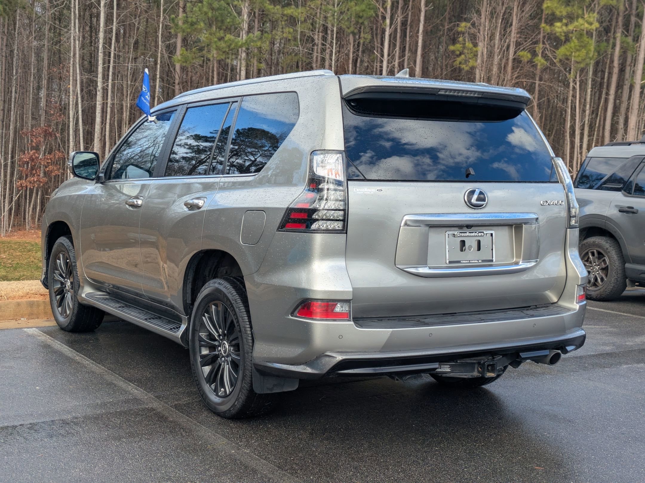 Used 2023 Lexus GX 460 Premium image 2