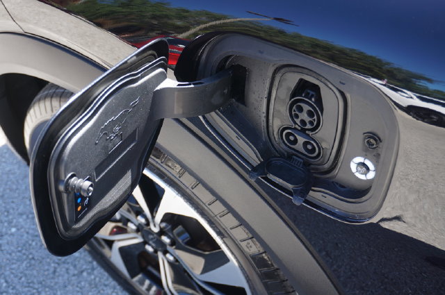 Certified 2024 Ford Mustang Mach-E Select RWD image 17