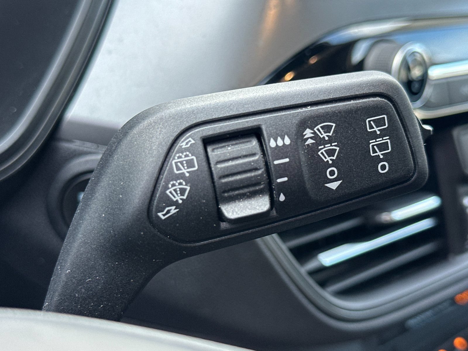 Certified 2023 Ford Escape Active FWD image 30