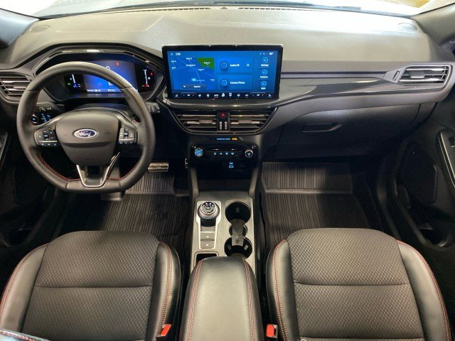 Certified 2023 Ford Escape ST-Line Select AWD/4WD image 10