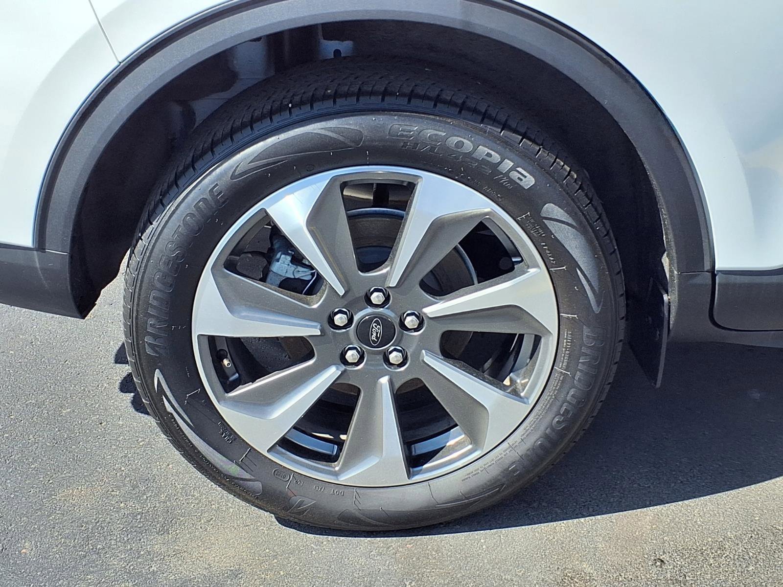 Certified 2023 Ford Escape Platinum AWD/4WD image 29