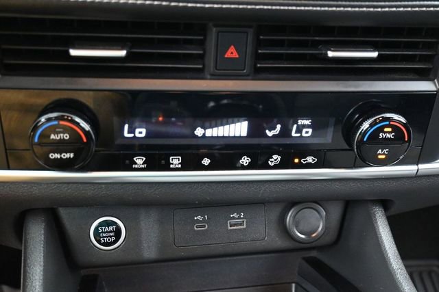 Used 2023 Nissan Rogue SV AWD/4WD image 21