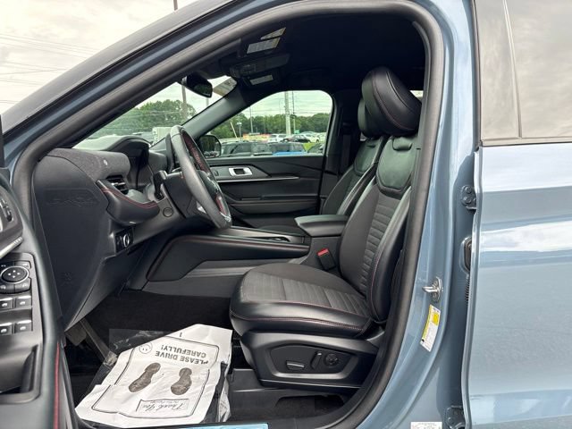 Certified 2025 Ford Explorer ST-Line w/ Premium Package RWD image 12
