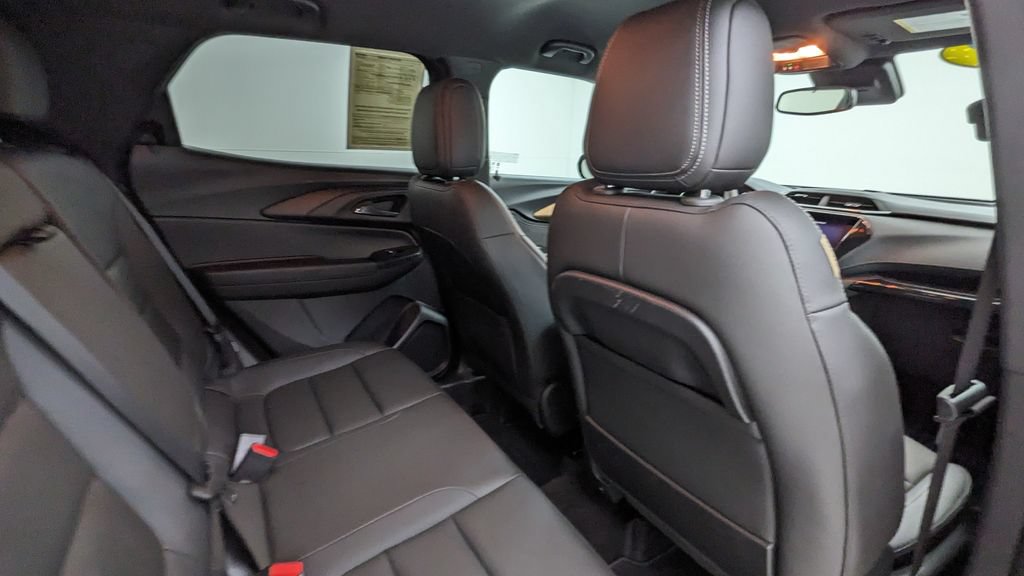 Used 2023 Chevrolet TrailBlazer ACTIV w/ Convenience Package AWD/4WD image 34