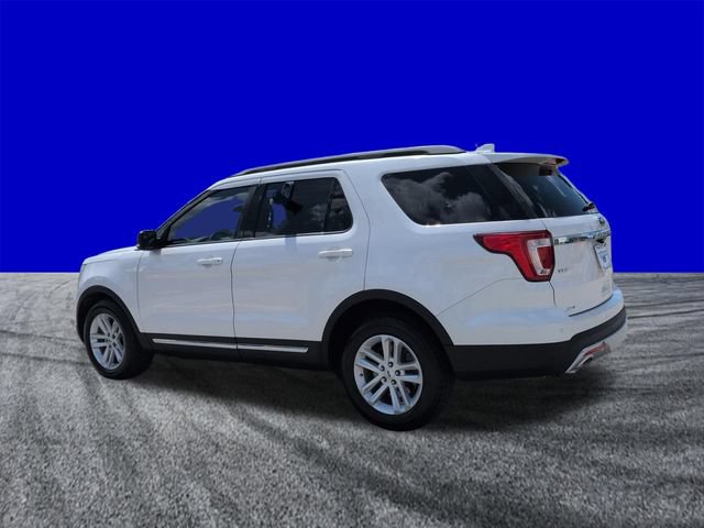 Certified 2017 Ford Explorer XLT w/ Equipment Group 202A FWD image 6
