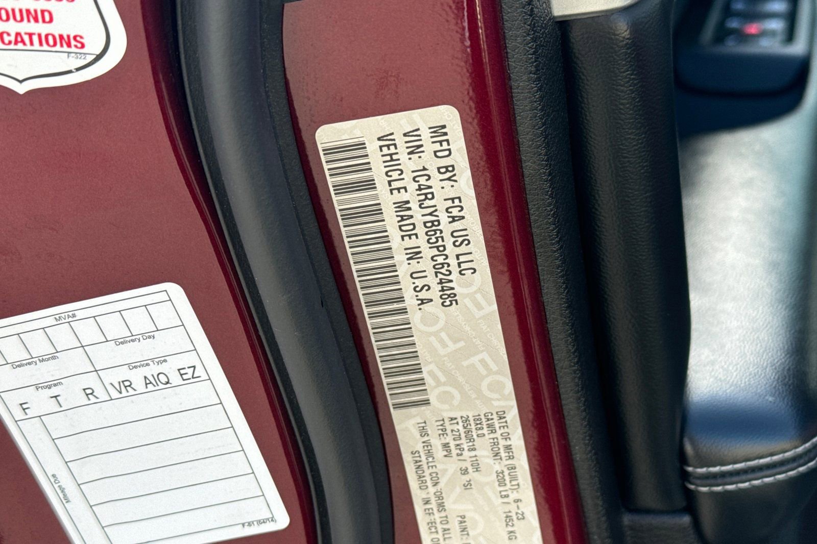 Used 2023 Jeep Grand Cherokee 4WD 4xe image 32