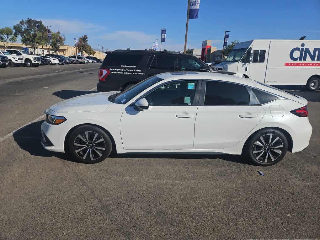 Used 2023 Honda Civic EX-L image 4