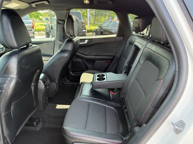 Certified 2023 Ford Escape ST-Line w/ Tech Pack #1 AWD/4WD image 10
