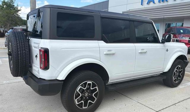 Certified 2024 Ford Bronco Outer Banks AWD/4WD image 3