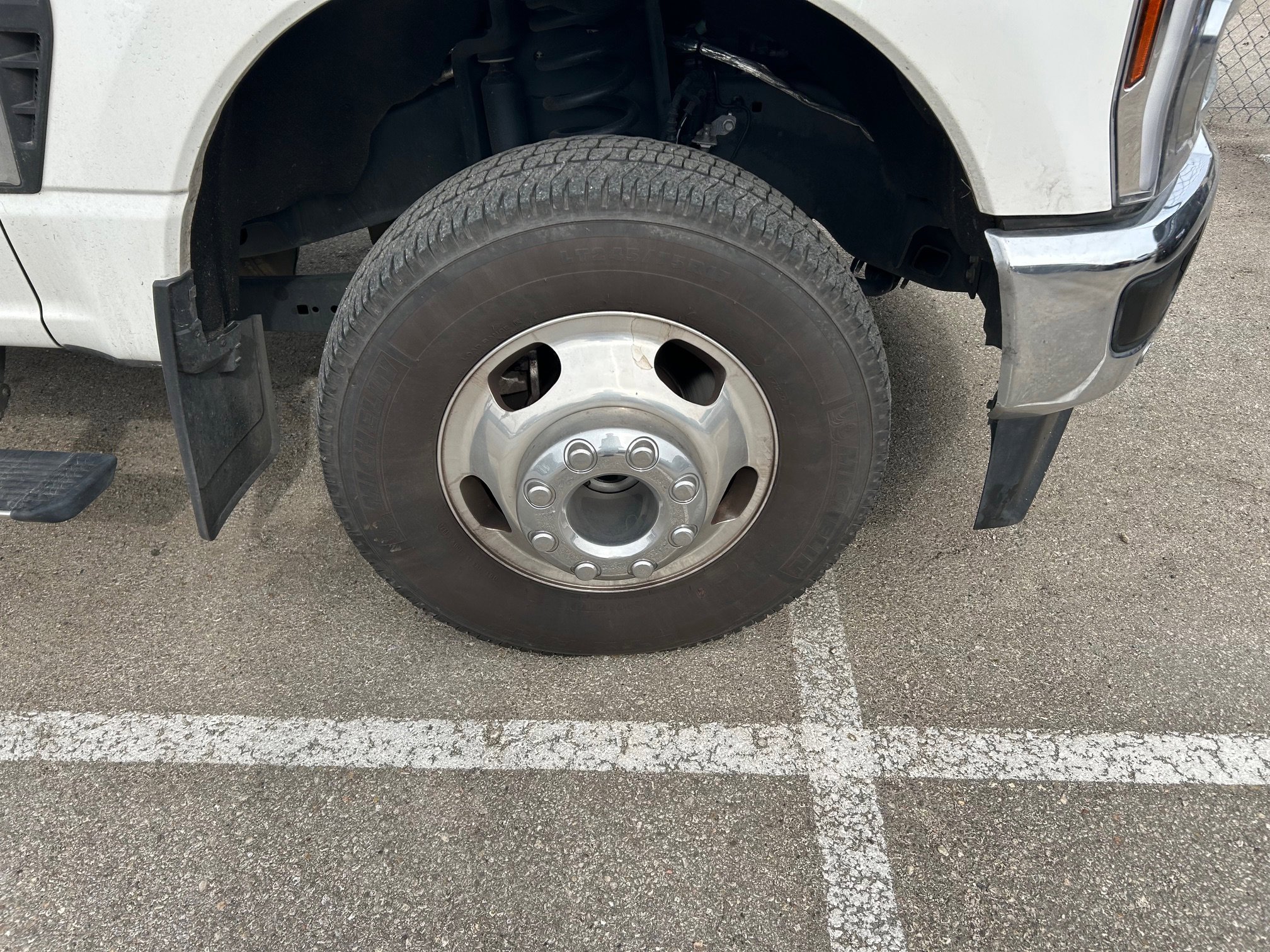 Certified 2024 Ford F350 Lariat w/ Lariat Ultimate Package image 2