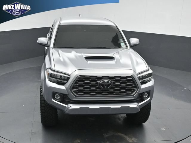 Used 2021 Toyota Tacoma TRD Sport w/ Technology Package AWD/4WD image 10