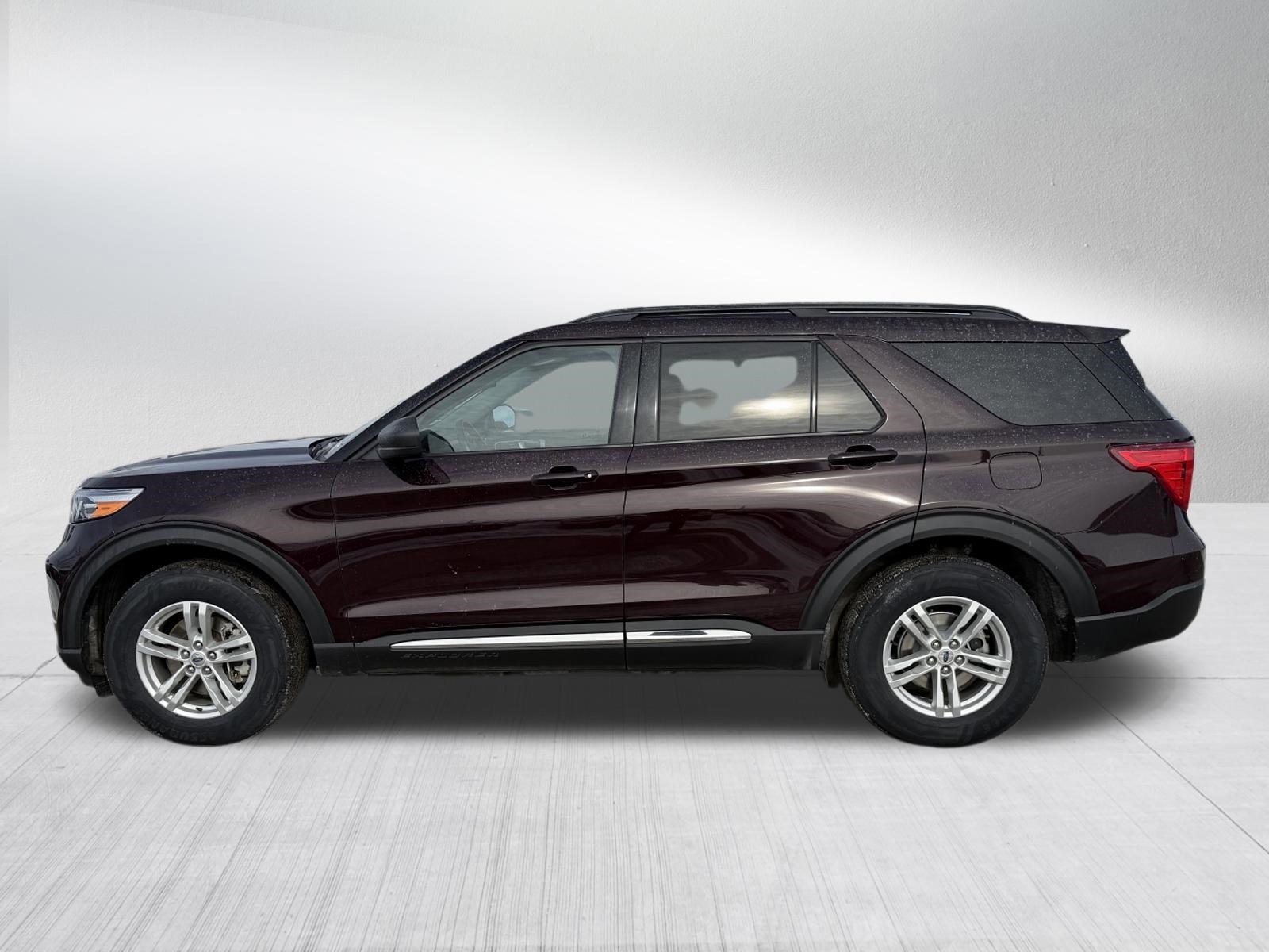 Certified 2023 Ford Explorer XLT w/ Equipment Group 202A image 2