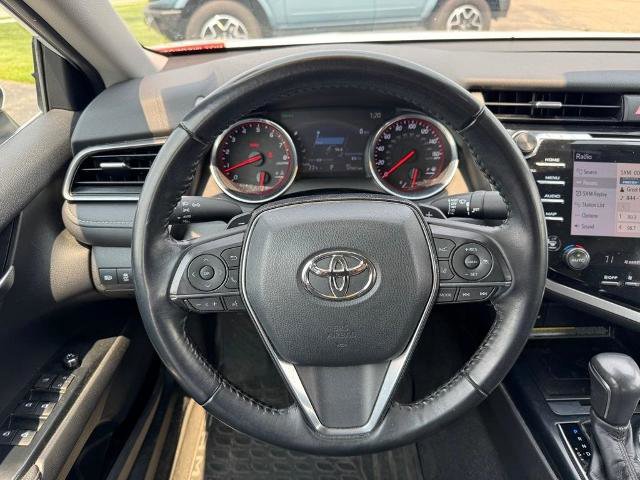 Used 2020 Toyota Camry XSE image 11