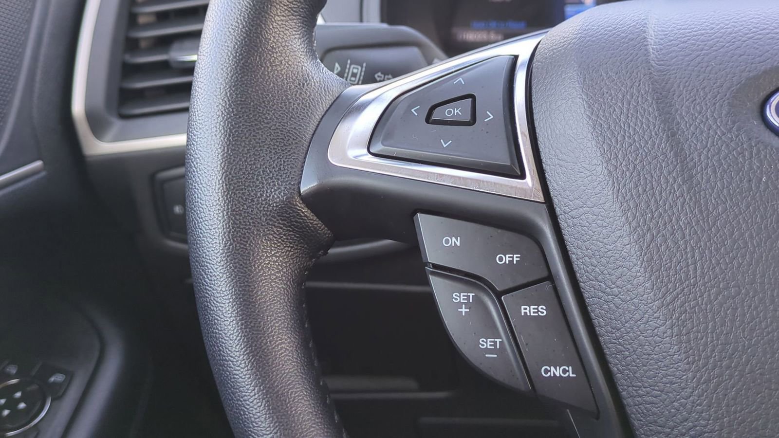 Certified 2022 Ford Edge SEL w/ Convenience Package image 25