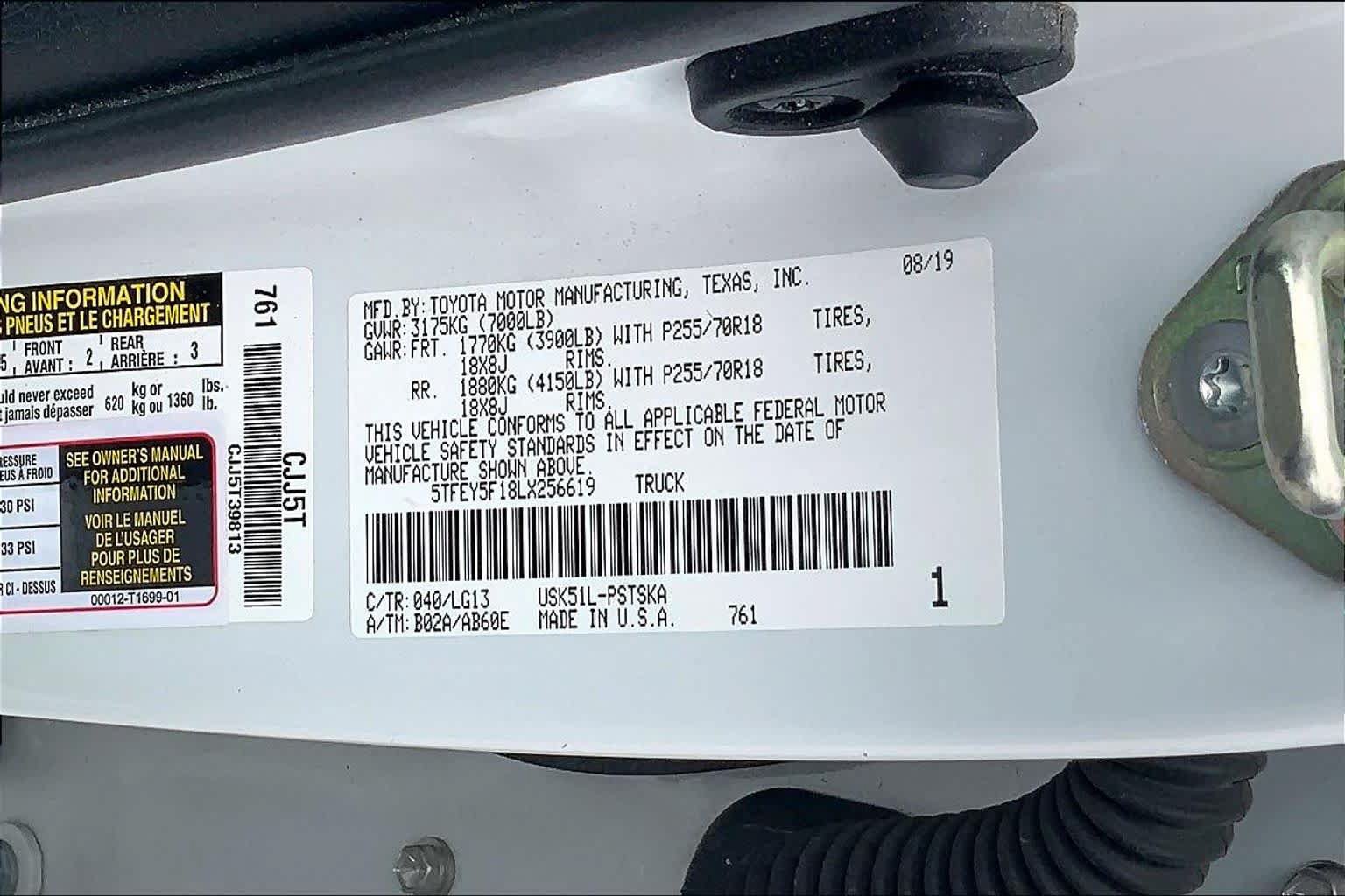 Used 2020 Toyota Tundra SR5 w/ SR5 Leather Package RWD image 32