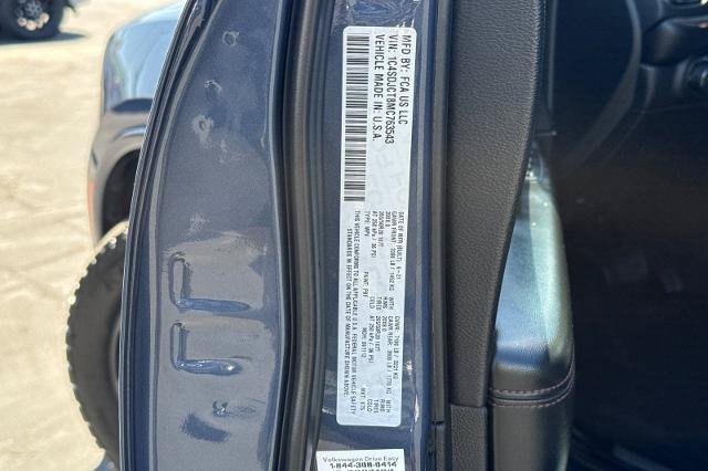 Used 2021 Dodge Durango R/T w/ Blacktop Package AWD/4WD image 39