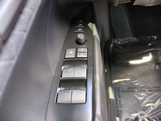 Used 2025 Toyota Camry XLE w/ Premium Plus Package FWD image 24