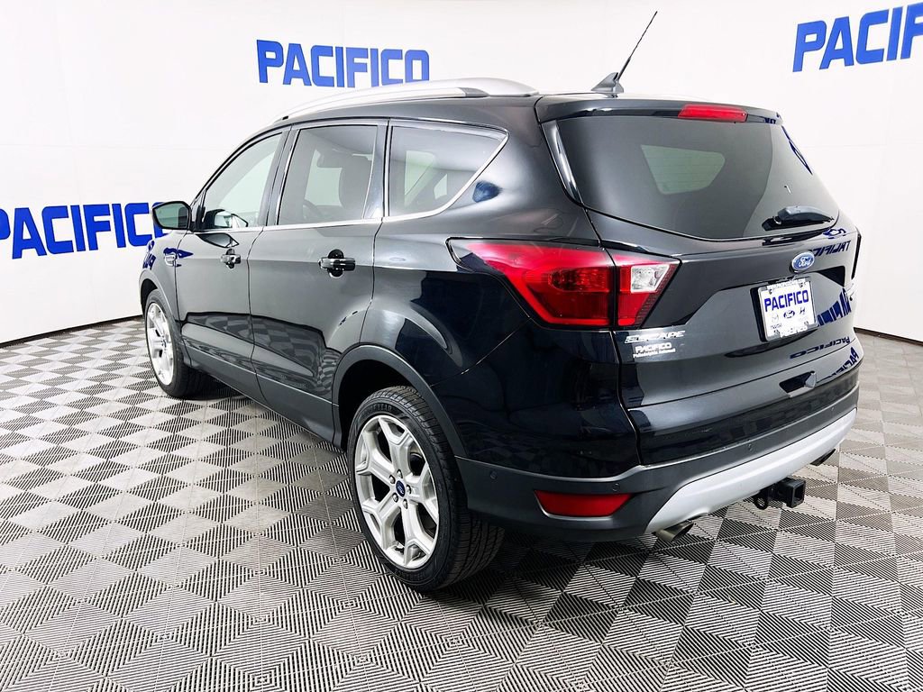 Certified 2019 Ford Escape Titanium AWD/4WD image 6