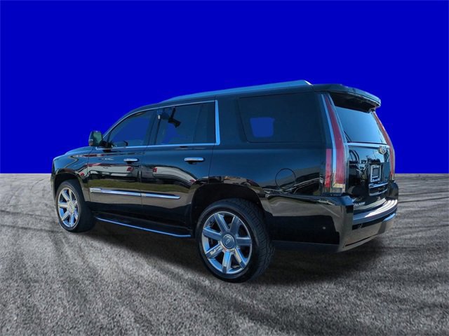 Used 2018 Cadillac Escalade Premium Luxury image 3