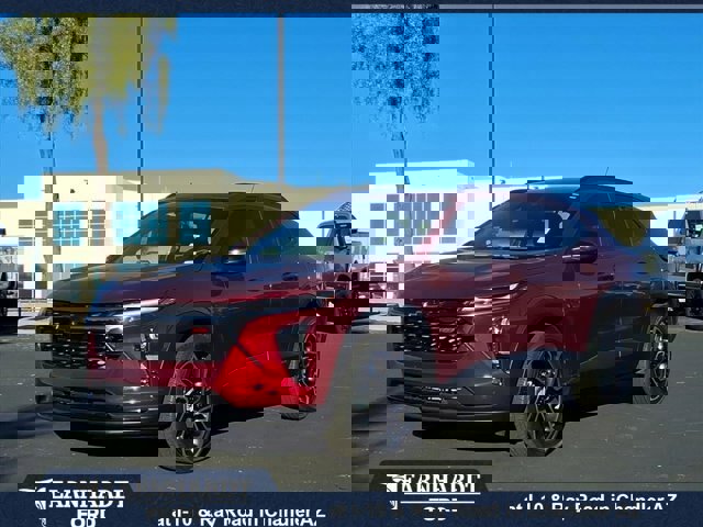 Used 2024 Chevrolet Trax RS image 1