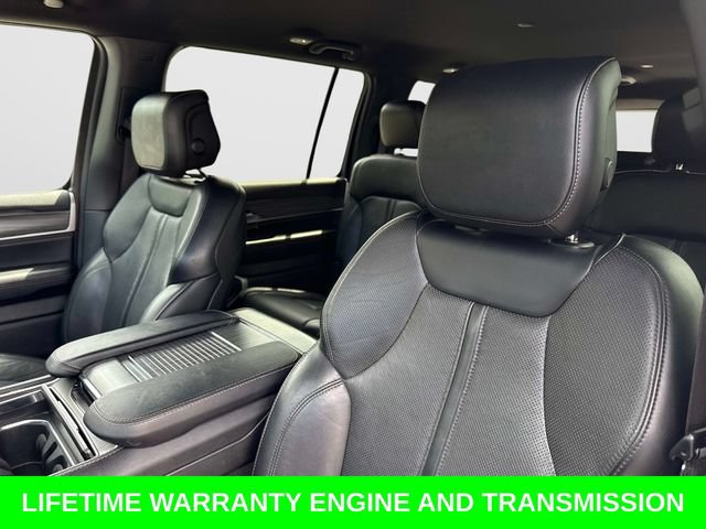 Used 2024 Jeep Wagoneer L Series II w/ Flexible Seating Group RWD image 23