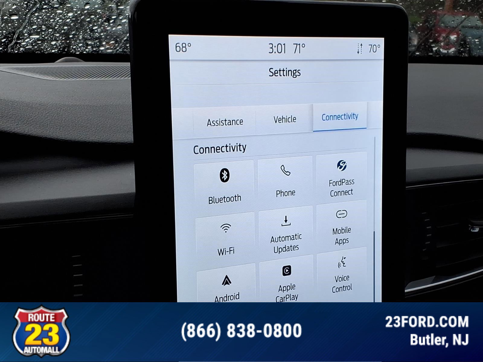 Certified 2023 Ford Explorer Limited w/ Limited Technology Package AWD/4WD image 18