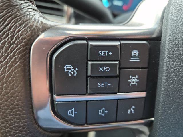 Certified 2025 Ford F350 King Ranch AWD/4WD image 19