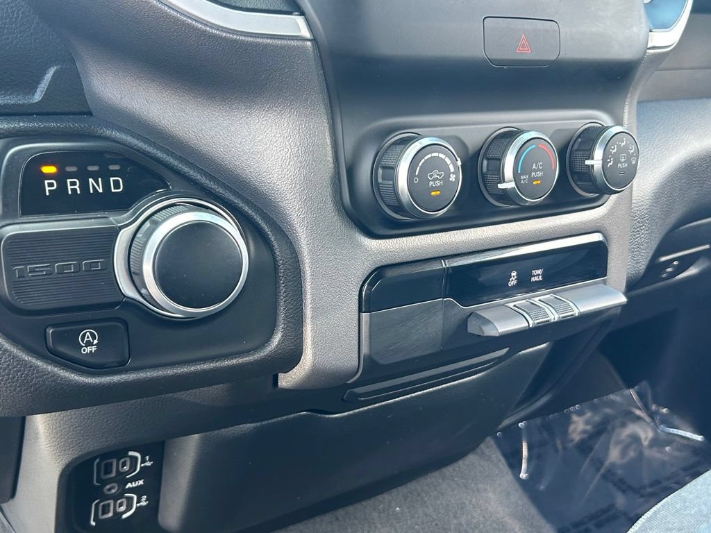 Used 2024 RAM 1500 Big Horn RWD image 39