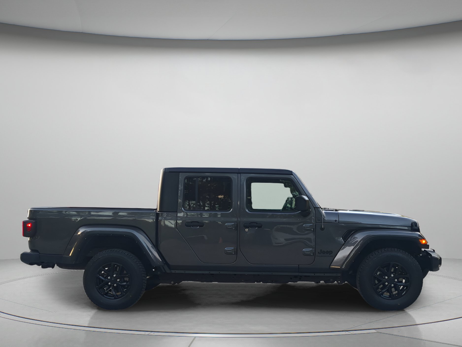 Used 2022 Jeep Gladiator Sport AWD/4WD image 39