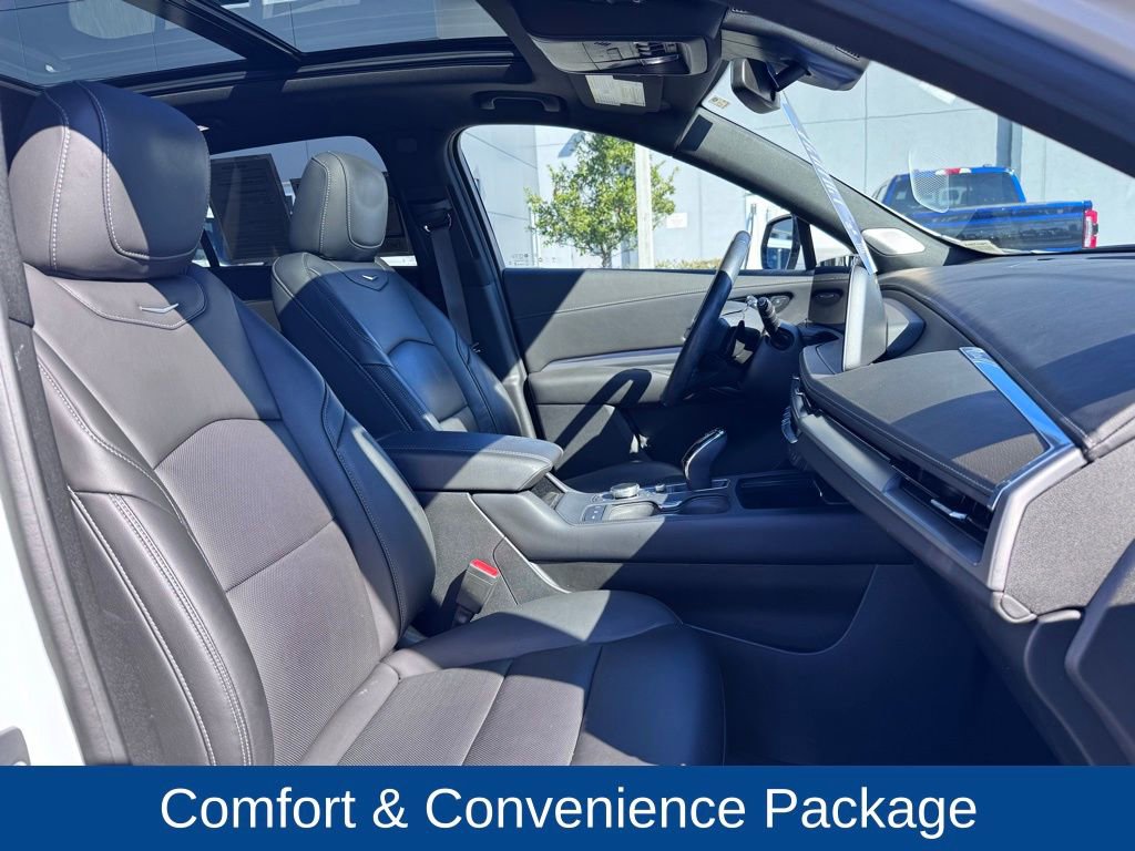 Used 2024 Cadillac XT4 Premium Luxury image 24