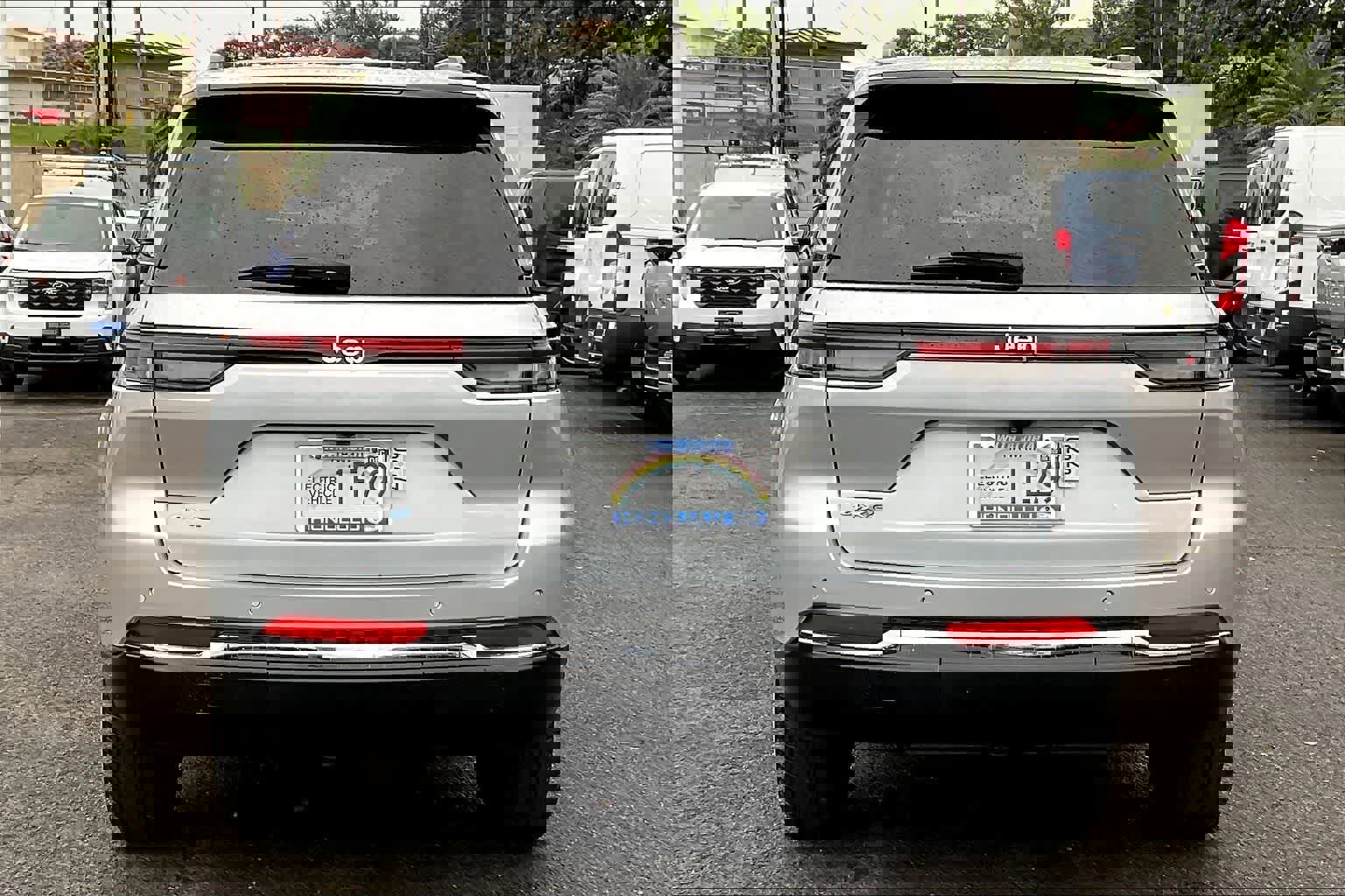 Used 2022 Jeep Grand Cherokee Limited 4xe image 2