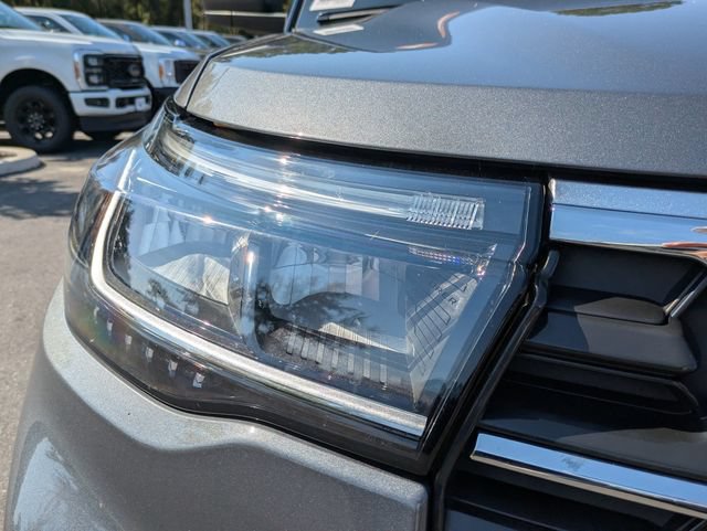 Certified 2025 Ford Explorer Active w/ Active Comfort Package RWD image 10