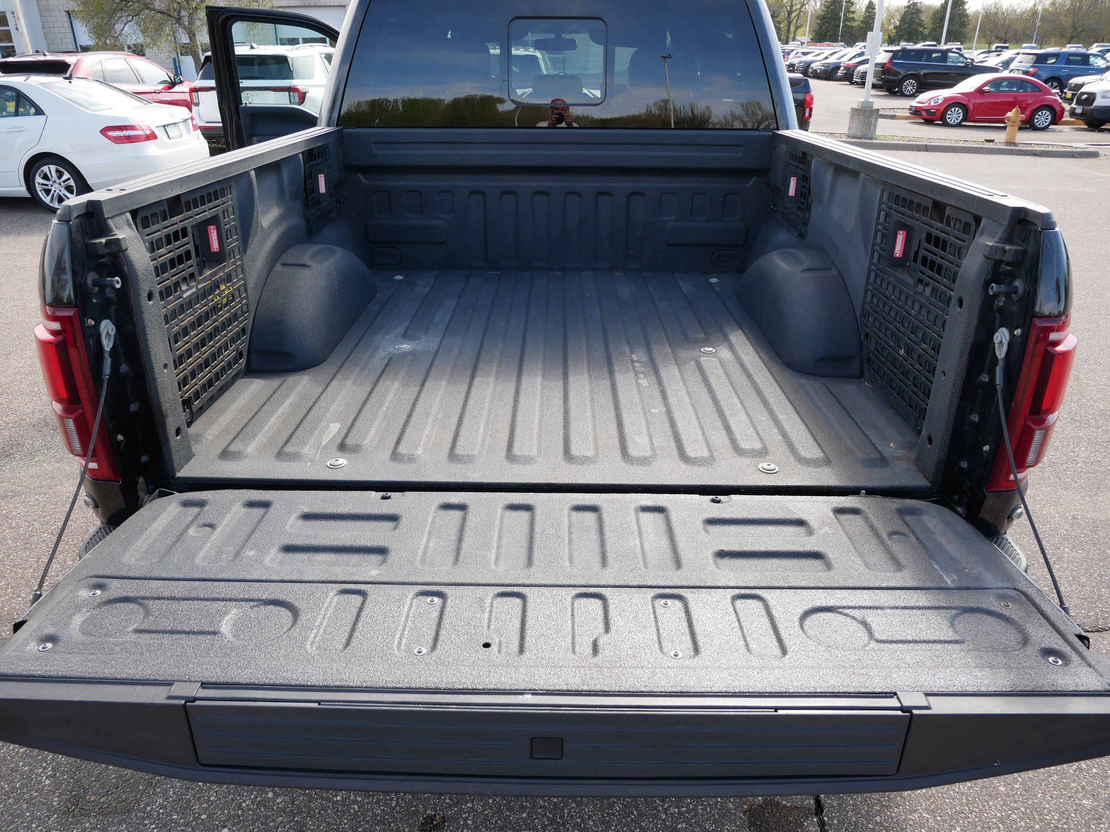 Certified 2020 Ford F150 Raptor w/ Equipment Group 802A Luxury AWD/4WD image 18