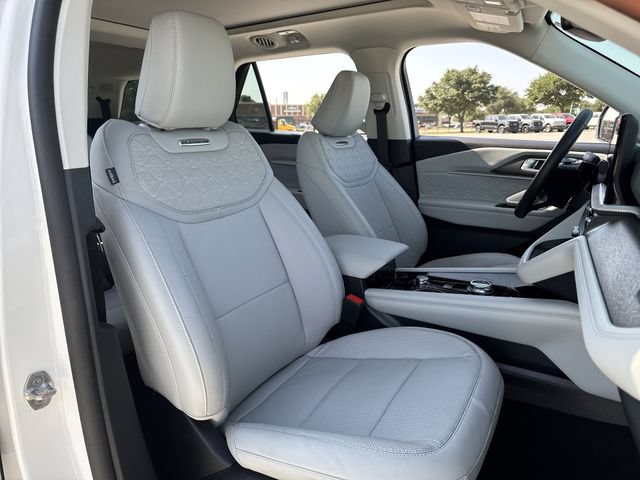 Certified 2025 Ford Explorer Platinum w/ Ultimate Package AWD/4WD image 26