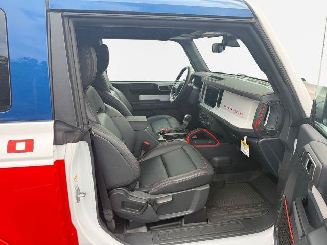 Certified 2025 Ford Bronco Stroppe Edition AWD/4WD image 26