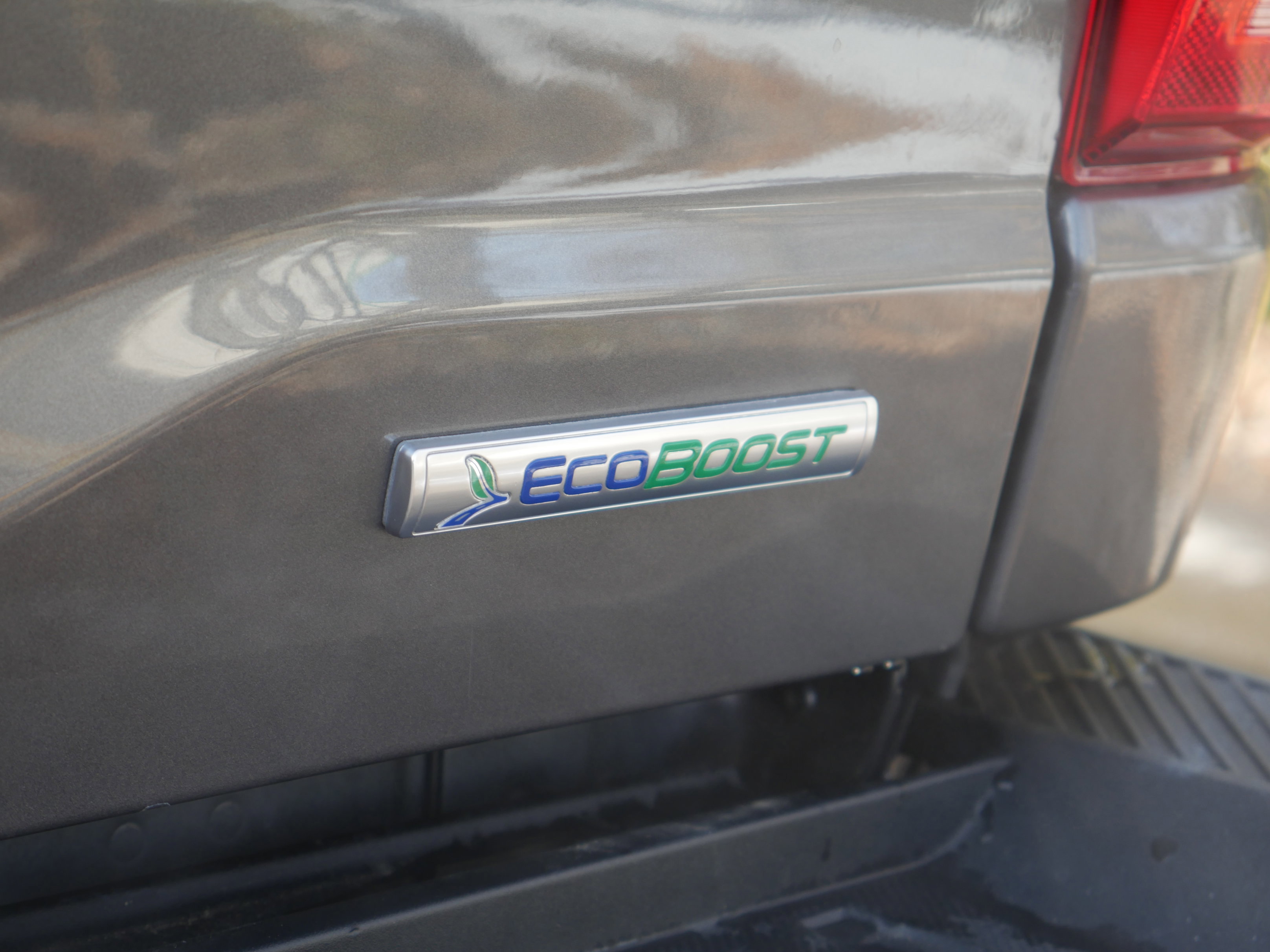 Certified 2022 Ford F150 XLT w/ Equipment Group 302A High image 25