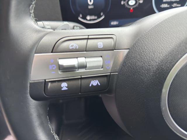 Used 2025 Hyundai Kona SEL image 19