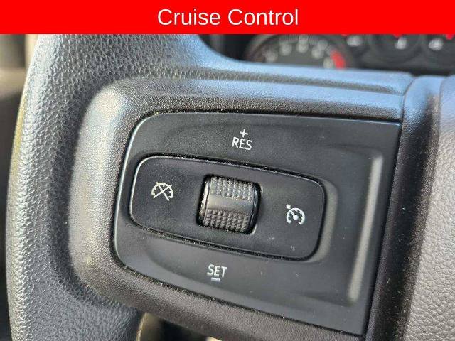 Used 2020 Chevrolet Silverado 1500 Custom w/ Custom Value Package AWD/4WD image 17