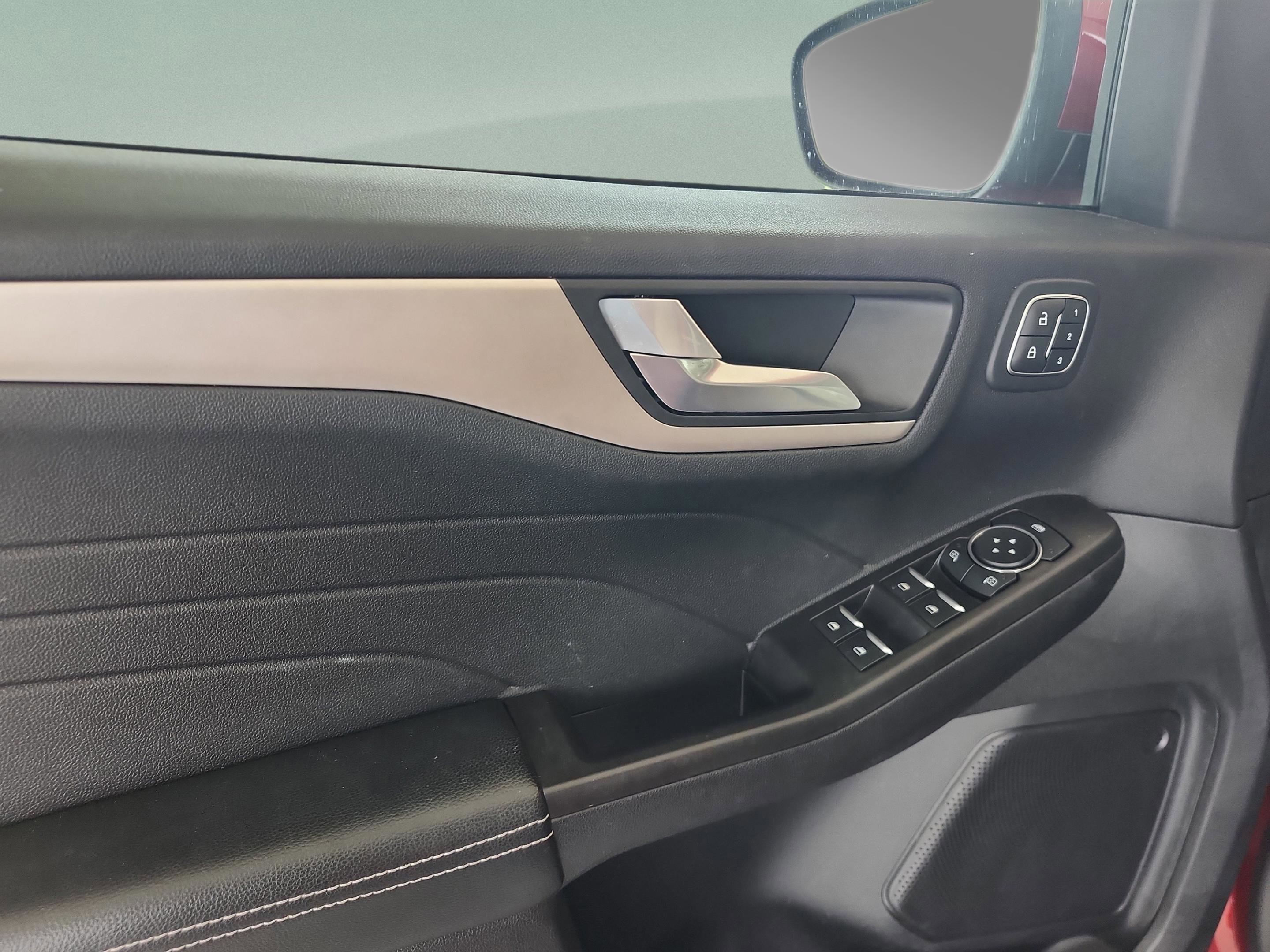 Certified 2021 Ford Escape SEL w/ Technology Package FWD image 16