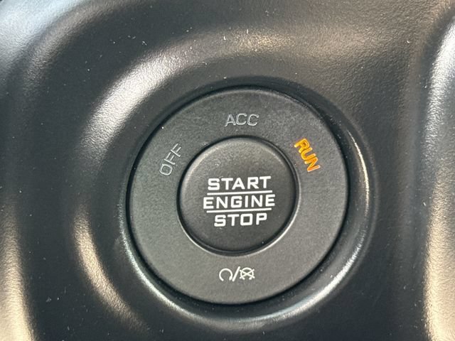 Used 2023 Jeep Wrangler Sport AWD/4WD image 37