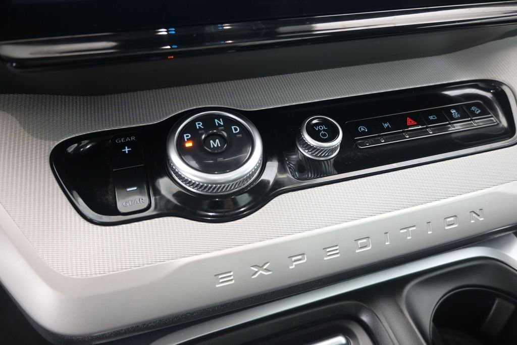 Certified 2025 Ford Expedition Max Active AWD/4WD image 26