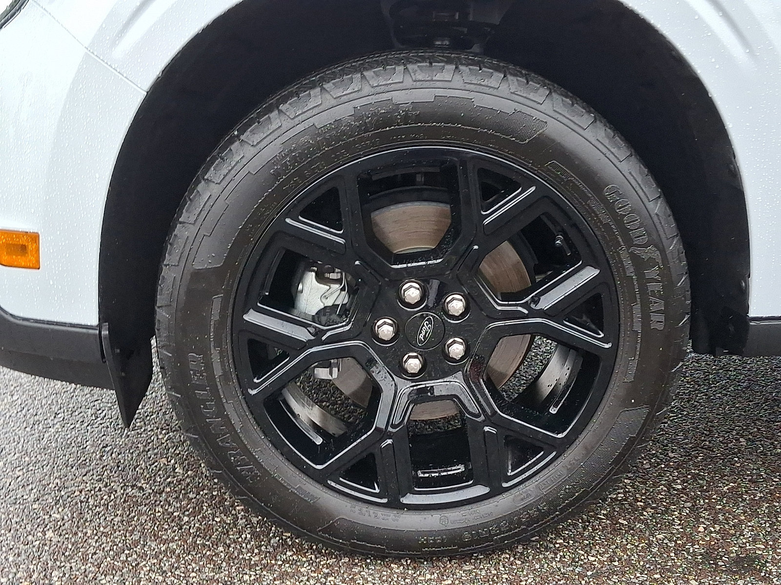 Certified 2025 Ford Maverick XLT w/ XLT Luxury Package image 28