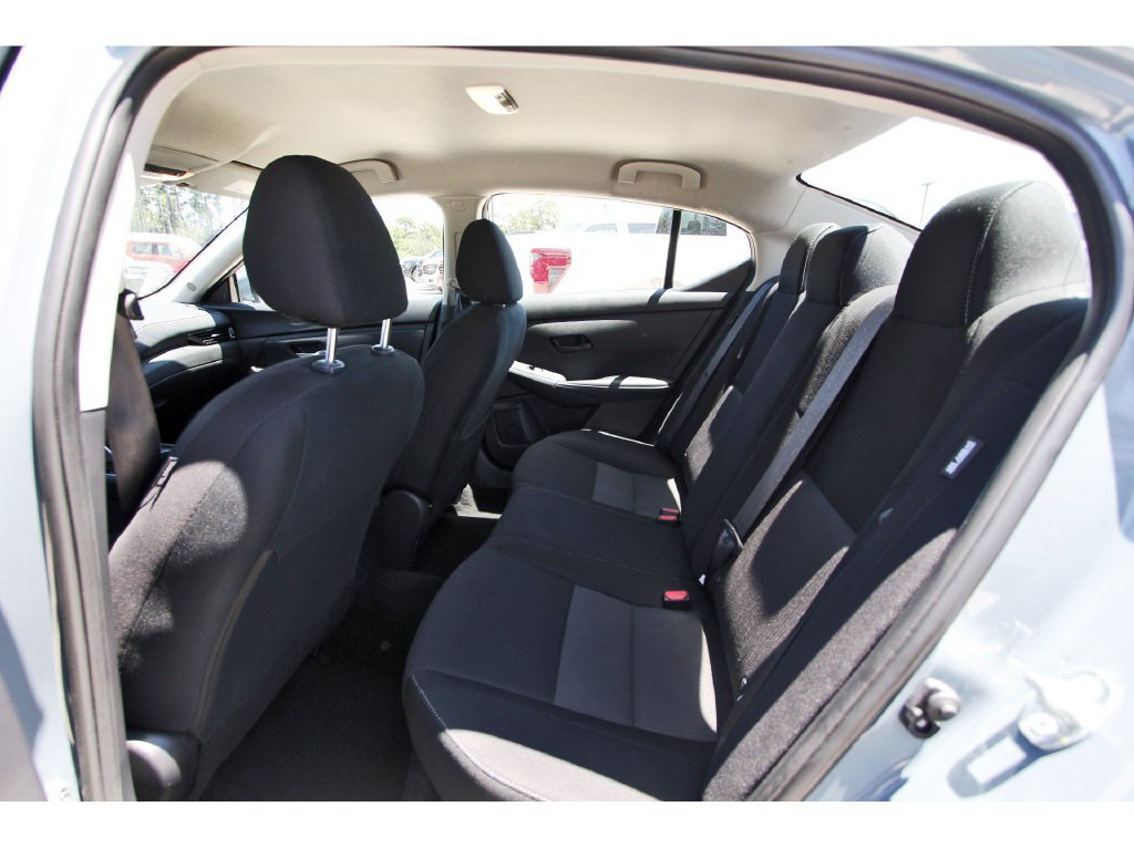 Used 2025 Nissan Sentra SV w/ Trunk Package FWD image 10