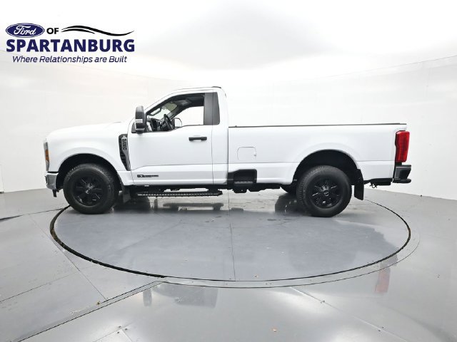 Certified 2026 Ford F250 XL w/ XL Chrome Package RWD image 4