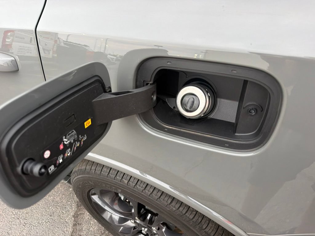 Used 2025 Dodge Durango R/T AWD/4WD image 54